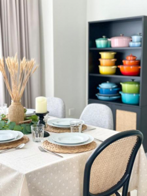 KL COSY CONDO - NEW Stylish home above KL East Mall